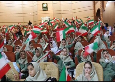 پویش «دختران پرچمدار» در سنندج