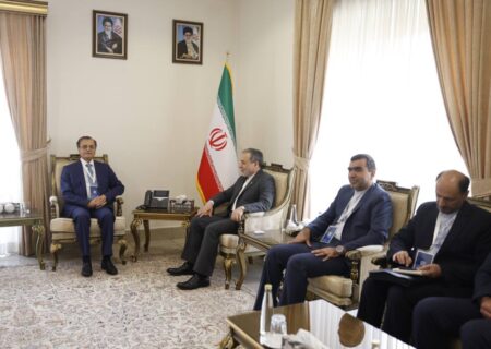 دیدار وزیر خارجه اسبق لبنان با عراقچی