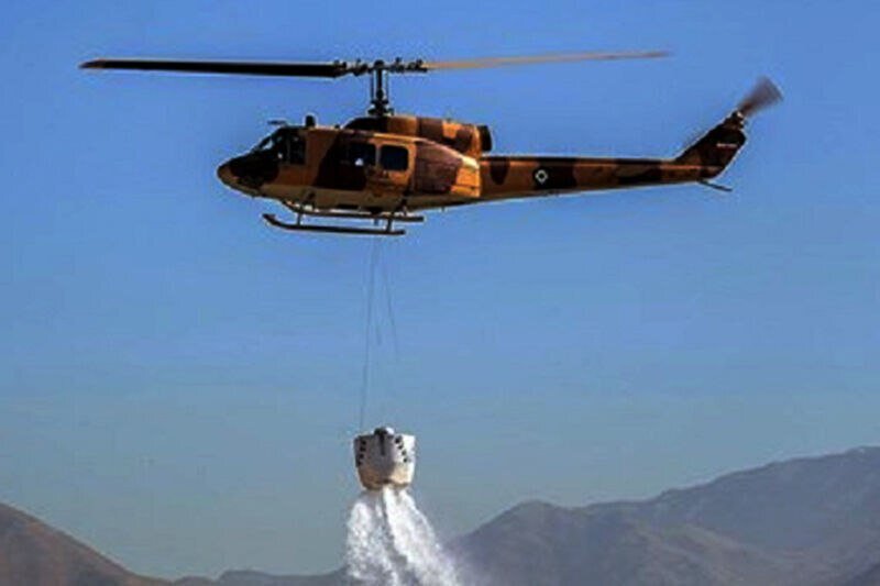 اطفای حریق جنگل‌های دراکینگ الیت چالوس با بالگرد