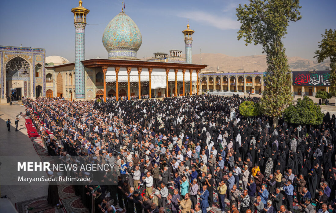 اقامه نماز باران در حرم مطهر شاهچراغ(ع)