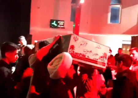 عزاداری ایام فاطمیه با تشییع پیکر شهیدگمنام در مسجد باب الحوائج ارومیه