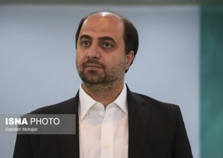 عاشورا؛ مدرسه‌ای برای هویت‌سازی نسل آینده