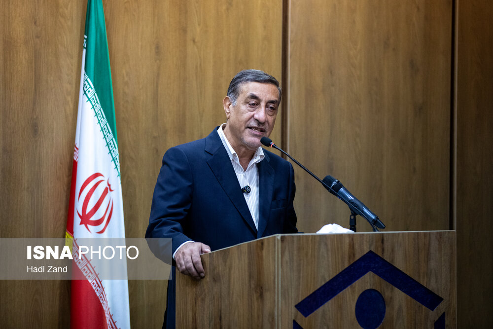 قائمپناه: برای رفع بوی نامطبوع اتوبان قم ـ تهران برنامهریزی میکنیم