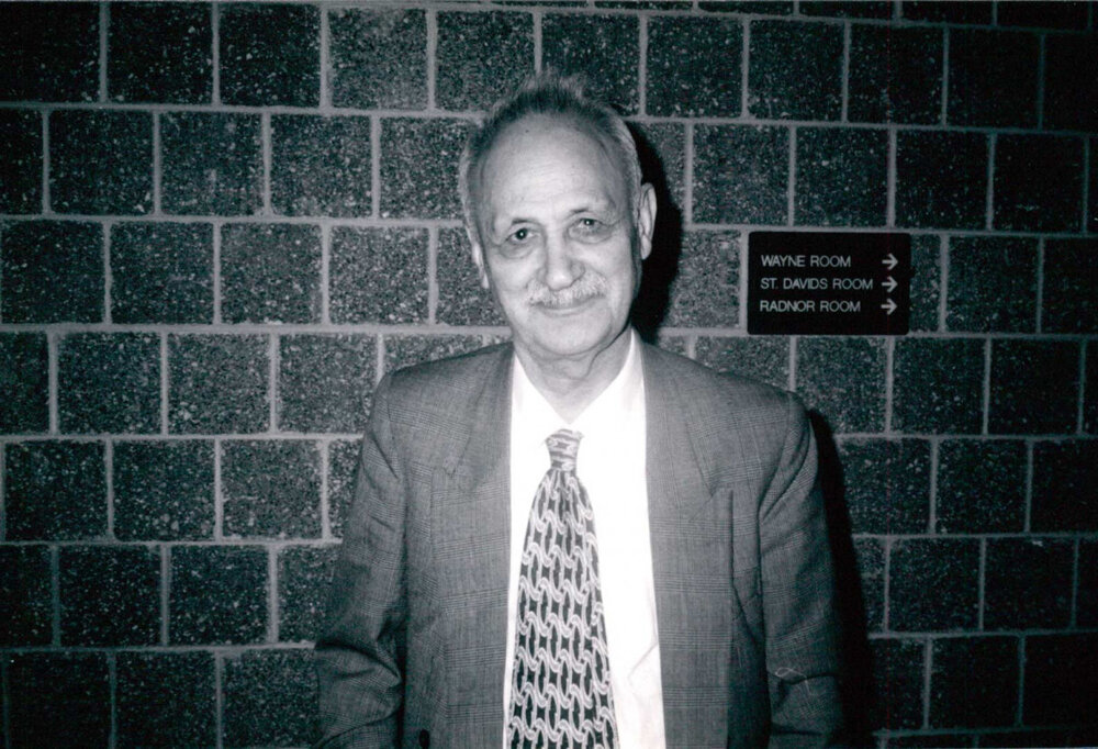 در شب عبدالحسین زرینکوب چه گذشت؟