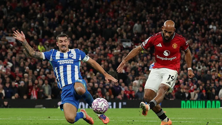 امبومو بازیکن ماه لیگ جزیره شد