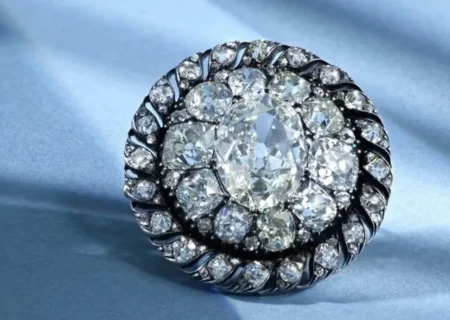 حراج جواهر آلات «ناپلئون»