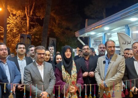 آغاز بکار نمایشگاه سراسری صنایع دستی در کرمانشاه