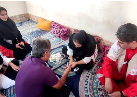 اجرای طرح «نذر خدمت» داوطلبان هلال احمر در روستای شهید طیب