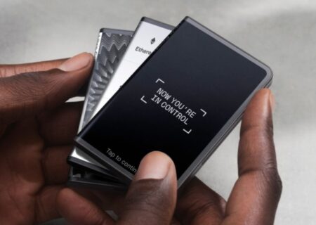 بهترین کیف پول‌های سخت‌افزاری ارز دیجیتال