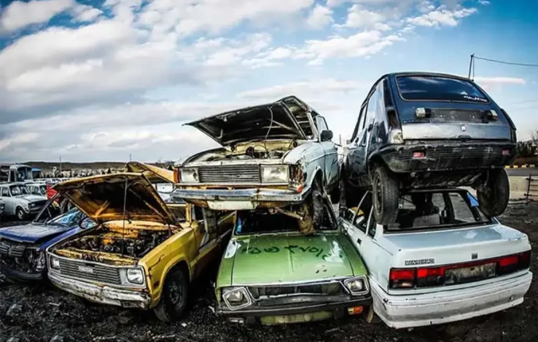 الزام اسقاط سالانه ۱۰۰ هزار خودروی فرسوده/ ارتقای سوخت به یورو ۴ تا پایان ۱۴۰۵