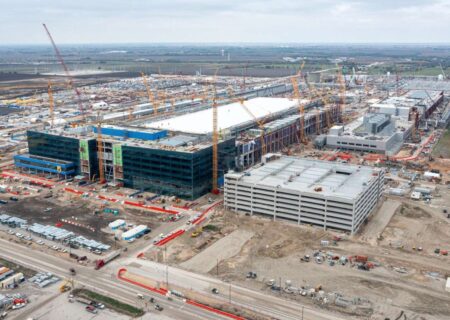 سامسونگ قصد دارد تا سال ۲۰۲۷، کسب‌وکار ریخته‌گری خود را سودآور کند