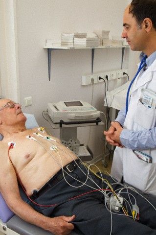 کلینیک قلب و عروق: دروازه‌ای به سلامت پایدار قلب شما