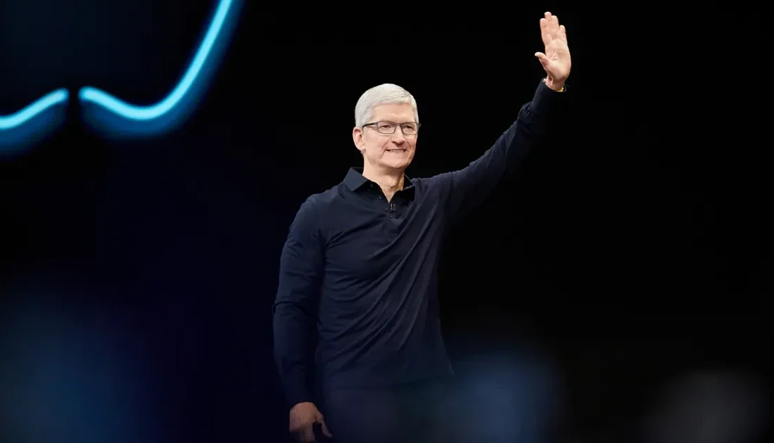 تیم کوک، مدیرعامل اپل، تا سال ۲۰۲۶ کنارهگیری میکند