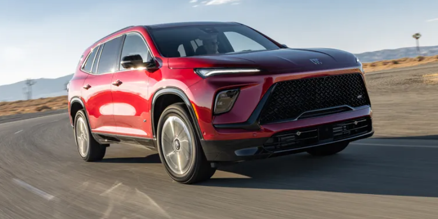 نقد و بررسی بیوک انکلیو ST مدل ۲۰۲۵؛ شاسی بلندی که بدون زرق و برق حرفی برای گفتن ندارد