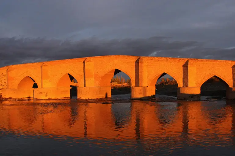 بناب: نگین آذربایجان با تاریخی کهن و طبیعتی دلربا